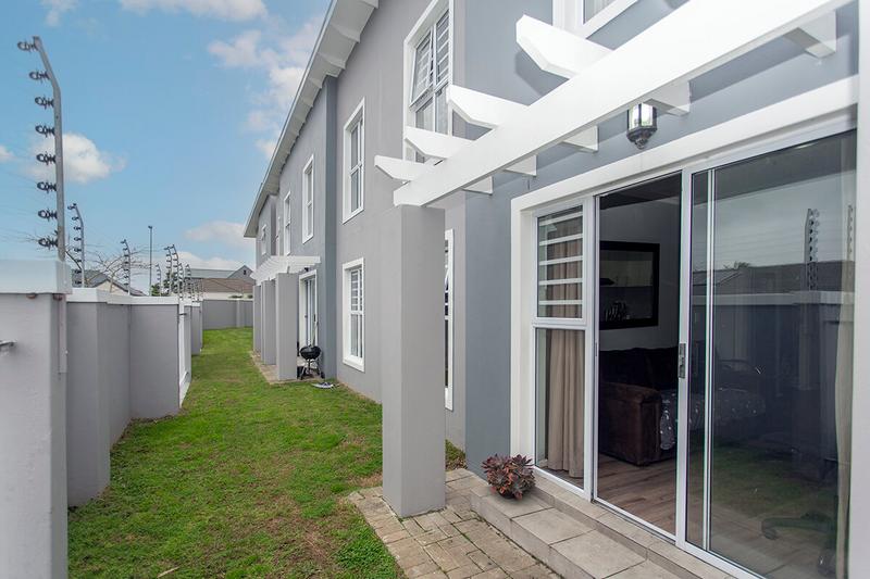 2 Bedroom Property for Sale in Brackenfell South Western Cape